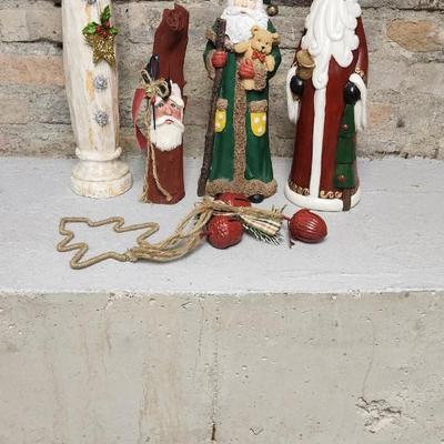 Sale Photo Thumbnail #550: Lot of Santa's and snowmen