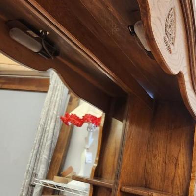 Sale Photo Thumbnail #643: Solid oak dresser with shadowbox mirror top. Pieces come apart...bring help loading