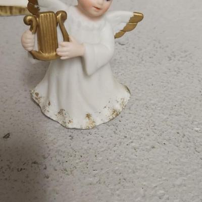 Sale Photo Thumbnail #665: Angels and Nativity pieces