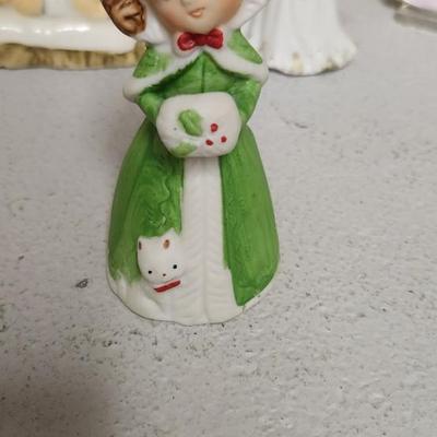 Sale Photo Thumbnail #663: Angels and Nativity pieces