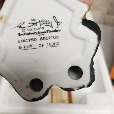 Sale Photo Thumbnail #807: Emmitt Kelly Jr figurine