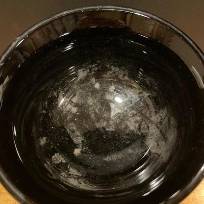 Plastic Penguin S&P with black bowl