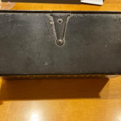 Vintage dust cloth holder