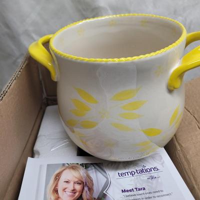 Sale Photo Thumbnail #885: New and in box