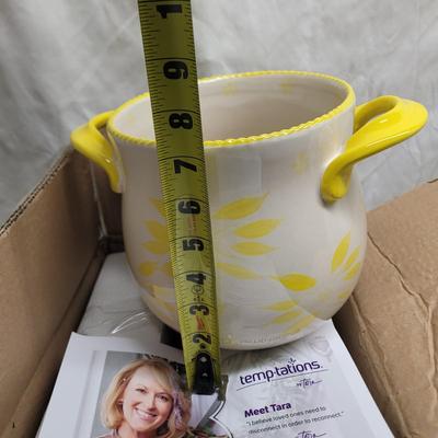 Sale Photo Thumbnail #886: New and in box