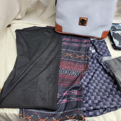 Sale Photo Thumbnail #898: All new, colorful masks as well, see pics, nice stuff