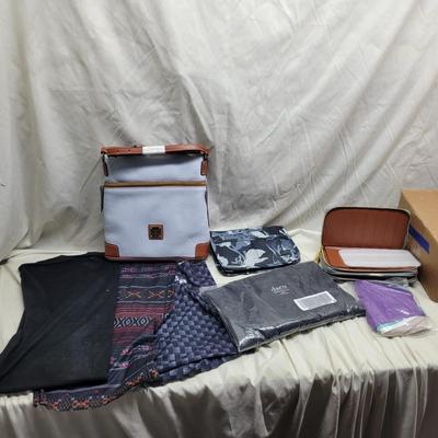 Sale Photo Thumbnail #897: All new, colorful masks as well, see pics, nice stuff