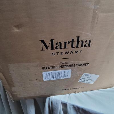 Sale Photo Thumbnail #1001: New and in box