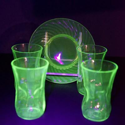 Sale Photo Thumbnail #69: vaseline pinch glass pattern juice glasses four. in good condition
6" swirl pattern  vaseline glass plate 
UV light tested - fluorescent 
good condition no damage noted.