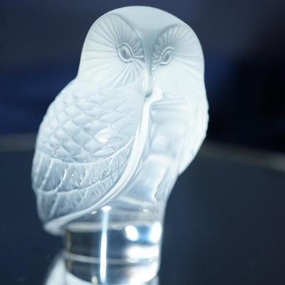 Sale Photo Thumbnail #87: Lovely crystal owl paperweight - signed along the pedestal Lalique France
no damage noted. 
3 1/2" height