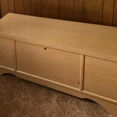 Sale Photo Thumbnail #154: Great for those extra blankets, shoes, entry seating.
Item located in bottom level so steps involved