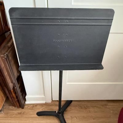 Music sheet stand