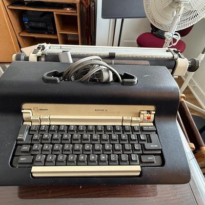 Typewriter lot (2)