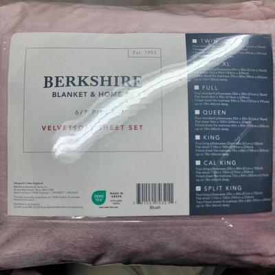 Sale Photo Thumbnail #1059: New