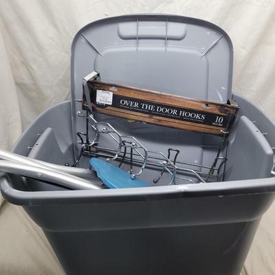 Sale Photo Thumbnail #1184: And a tub!