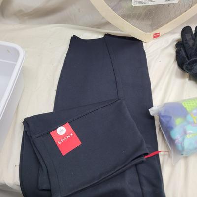 Sale Photo Thumbnail #1202: Gloves are mediums stay warm and show your love