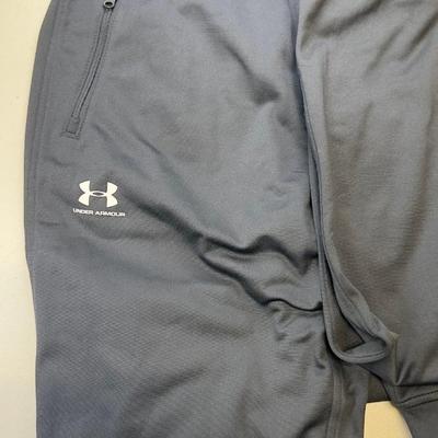 Under Under Armour Men's  Two Shirts 1 Pans And 1 Uniqlo T-Shirt Brand New With Tags