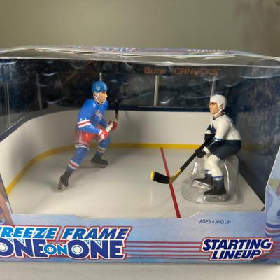 Kenner Starting LineUp Freeze Frame One On One