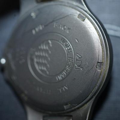 Sale Photo Thumbnail #142: This grouping of three watches is selling as is.
They are nice watches but are not working, They need intricate cleaning, For the person who likes to  repair, restore or for parts this is a very nice buy, 
The band on the Citizen needs a small pin to reat