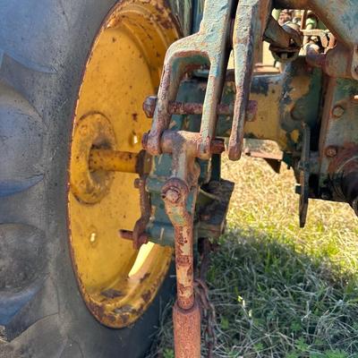 Vintage John Deere 40-V High-Crop Tractor – Model 40-V High-Crop