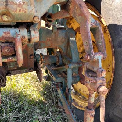 Vintage John Deere 40-V High-Crop Tractor – Model 40-V High-Crop