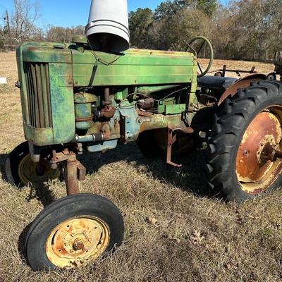 Vintage John Deere 40-V High-Crop Tractor – Model 40-V High-Crop