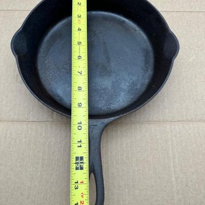 Vintage Griswold Cast Iron Skillet #7 – Large Block Logo – Erie, PA – No. 701