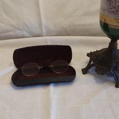 Sale Photo Thumbnail #38: Rimless Fingerpiece French Pinched Nose glasses