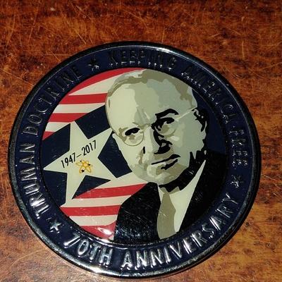 Sale Photo Thumbnail #231: 70th Anniversary A bomb Challenge Coin. Excellent condition