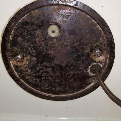 Sale Photo Thumbnail #271: Works great, both clock & Lamp. (Shade is not included unless pick up, to expensive to ship)