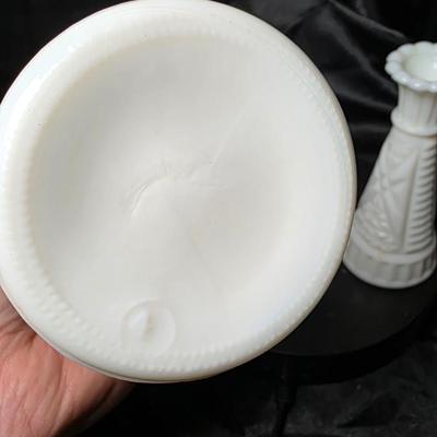 Vintage Milk Glass Bud Vase Trio Bundle – Hoosier “Swirl” + Anchor Hocking “Stars & Bars” (Mid-Century Wedding Decor)