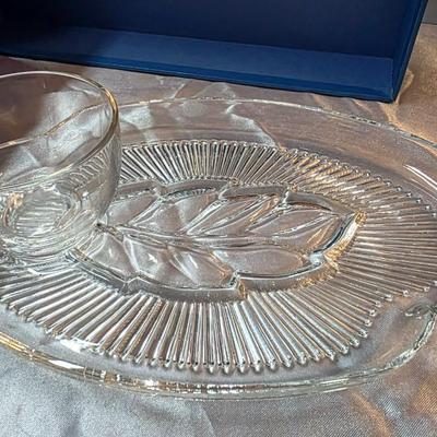 Federal Glass Crystal Leaf Vintage Snack Set – 10 Snack Sets (20-Piece) Mid-Century Glassware Collection