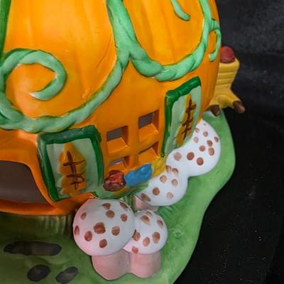 PartyLite “Pumpkin Patch Cottage” Ceramic Tealight Holder – Retired Collectible Autumn Pumpkin House with Original Box