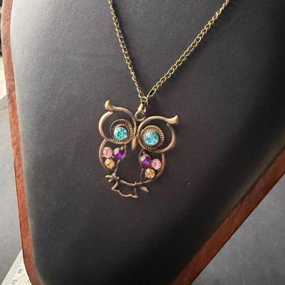 Beautiful owl fashion necklace