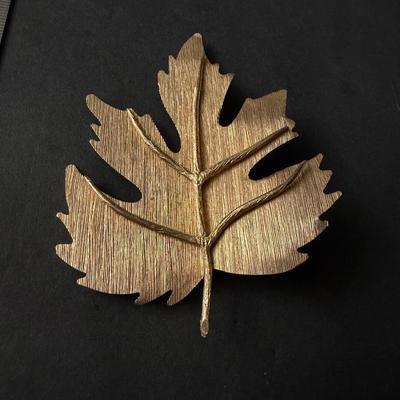 Gold tone leaf statement brooch