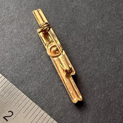 Vintage bar pin brooch