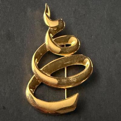 Vintage signed JJ swirl brooch