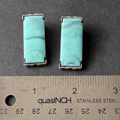 Beautiful vintage rectangle clip on earrings