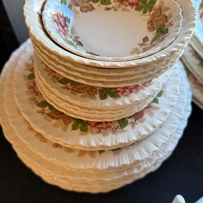 Sale Photo Thumbnail #95: Wedgewood Wildbriar China
61 pieces. Made in Englan.