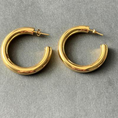 Gold tone hoop earrings