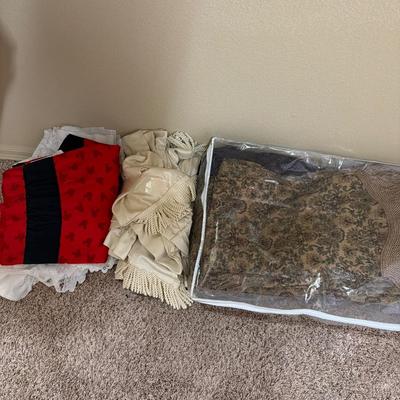 Sale Photo Thumbnail #129: Curtains and sheers