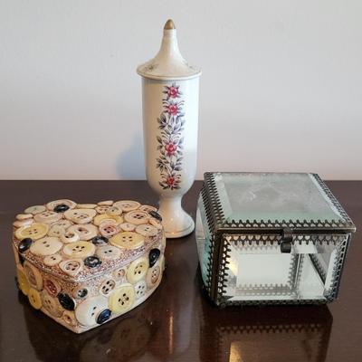 LOT 22M Stained Glass Lamp, Vase, Oil Lamp, & Smalls