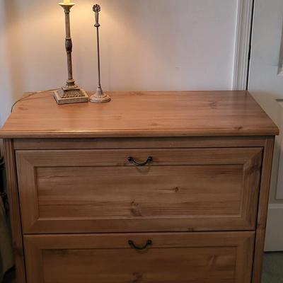 LOT 28M: Dresser w Secret Drawer & Shabby Chic Lamp & Photo Holder