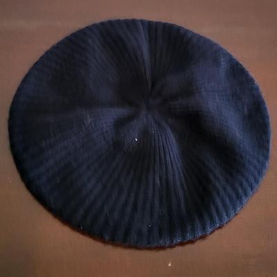 LOT 34M Scarfs, Hats, Gloves