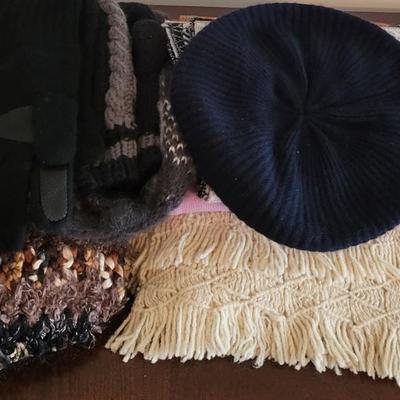 LOT 34M Scarfs, Hats, Gloves