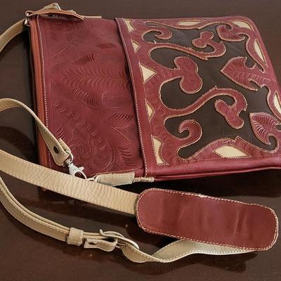 LOT 37M: Purses: Leaders in Leather & Triangle New York