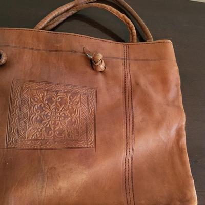 LOT 38M: Purses: Hobo International & More