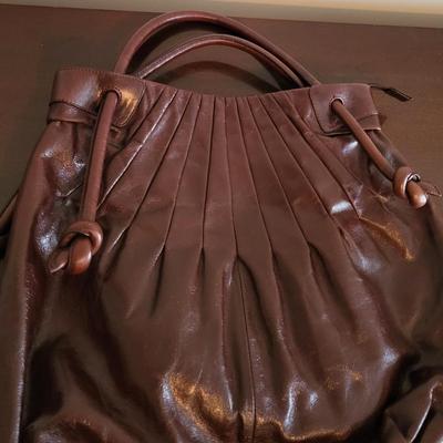 LOT 38M: Purses: Hobo International & More