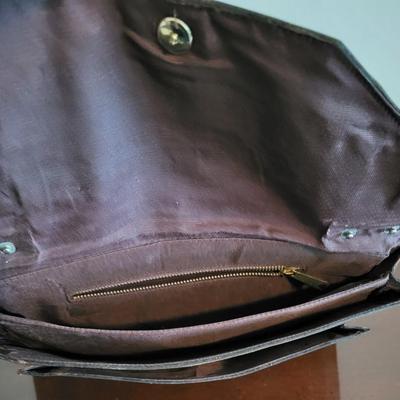 LOT 38M: Purses: Hobo International & More