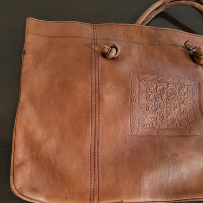 LOT 38M: Purses: Hobo International & More